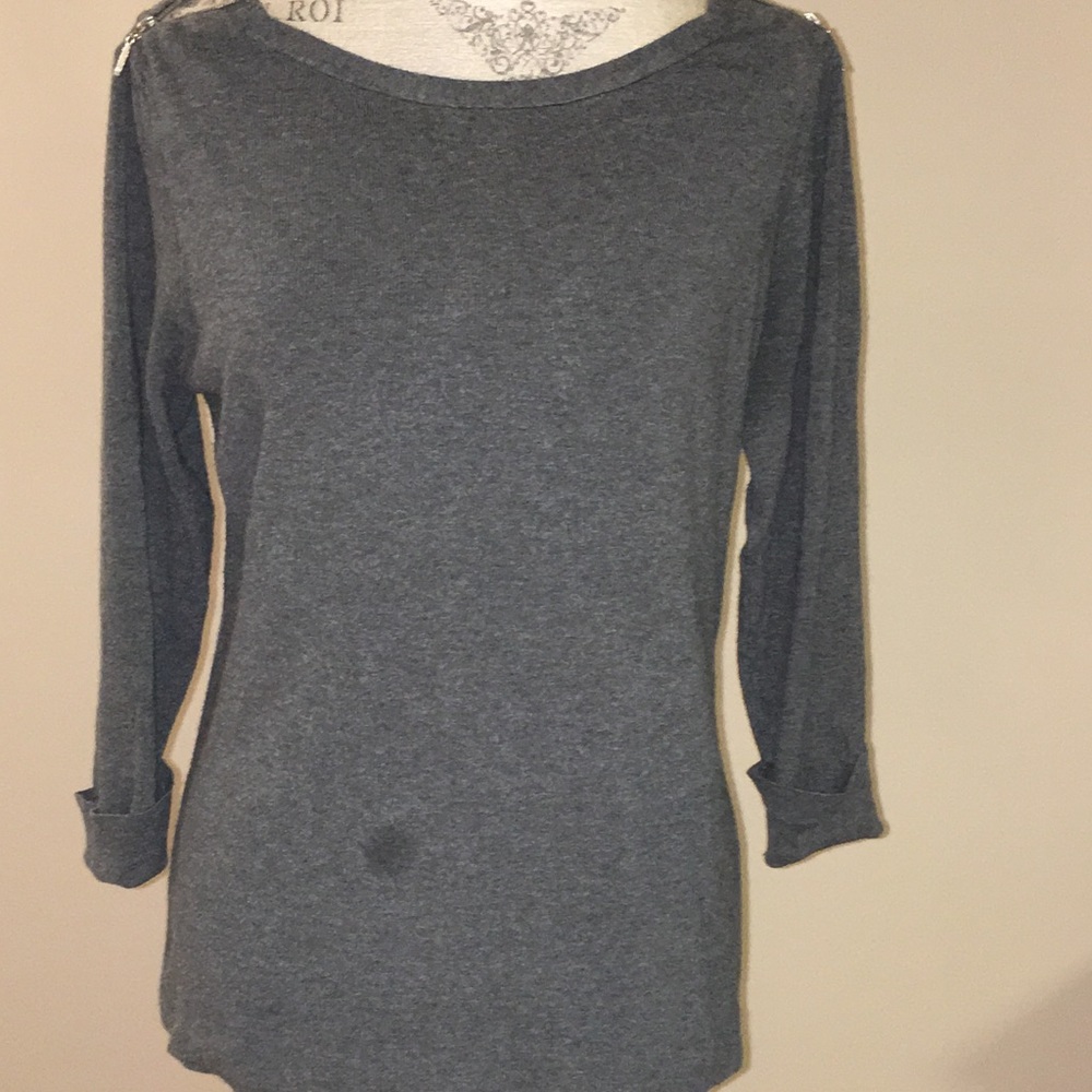 Lightweight sweater